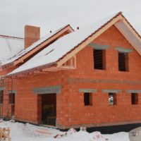 строительство дома из керамоблока